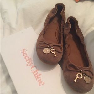 See by Chloe flats